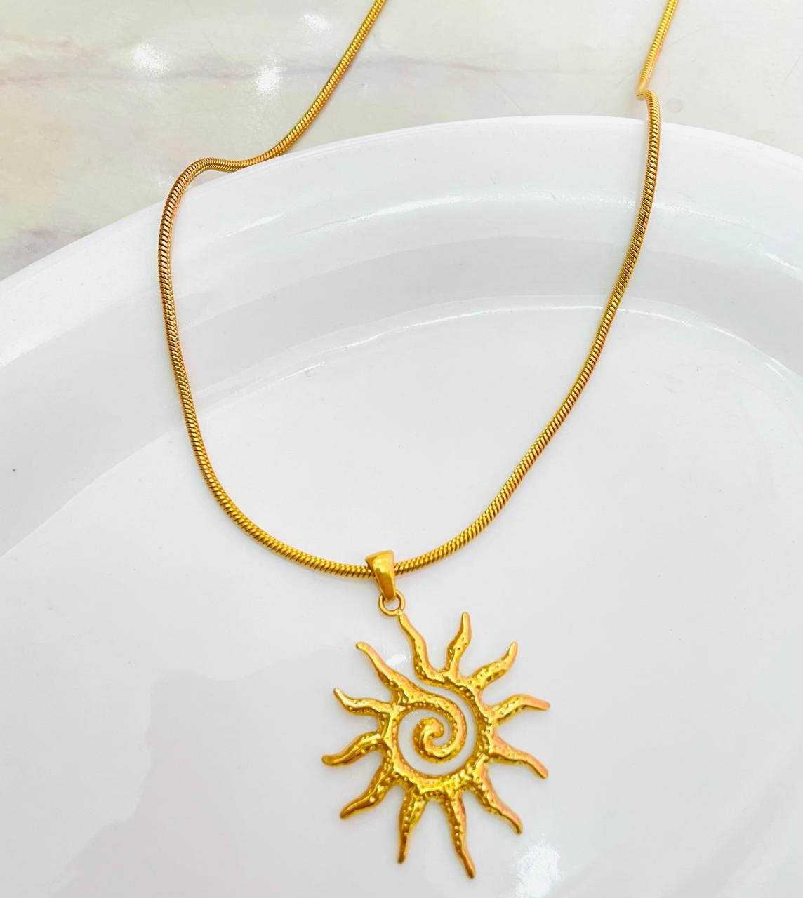 Collar Soley Acero Inoxidable con baño 18kl
